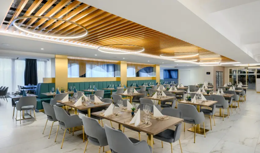 Kenese Bay Garden Resort & Conference Balatonkenese - Nyugdjas kedvezmnyes r flpanzival (1 jtl)