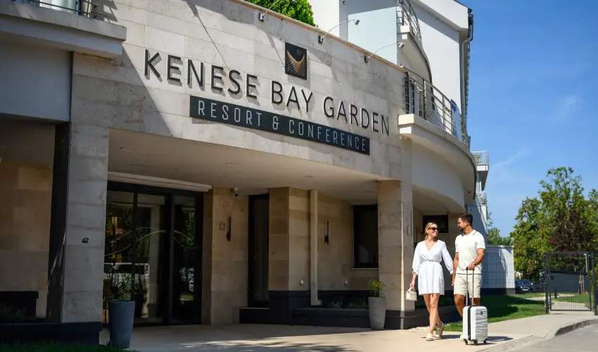 Kenese Bay Garden Resort & Conference Balatonkenese - Nyugdjas kedvezmnyes r flpanzival (1 jtl)