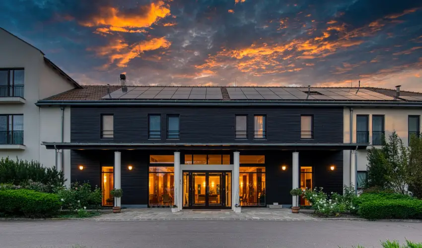 Tisza Balneum Hotel Tiszaf�red - Ny�rut� a Balneumban (min. 2 �j)