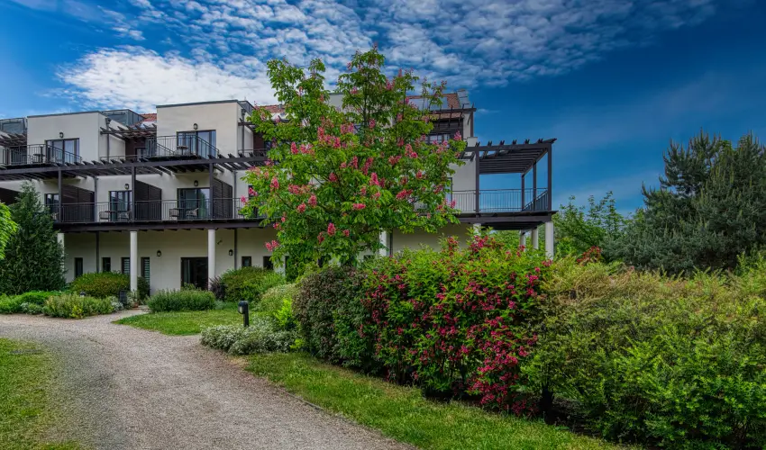 Tisza Balneum Hotel Tiszaf�red - Ny�rut� a Balneumban (min. 2 �j)