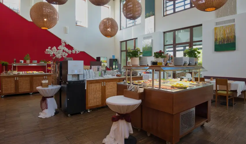 Tisza Balneum Hotel Tiszaf�red - Ny�rut� a Balneumban (min. 2 �j)