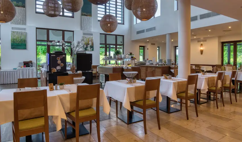 Tisza Balneum Hotel Tiszaf�red - Ny�rut� a Balneumban (min. 2 �j)