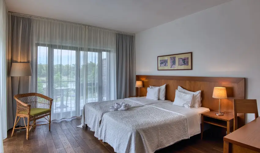 Tisza Balneum Hotel Tiszaf�red - Ny�rut� a Balneumban (min. 2 �j)