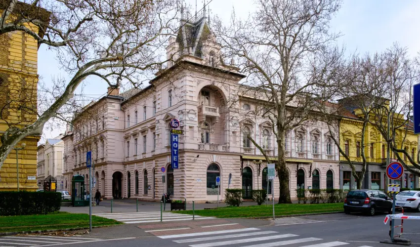 Tisza Hotel Szeged - Nyugdíjas kedvezményes ár reggelivel (1 éjtől)