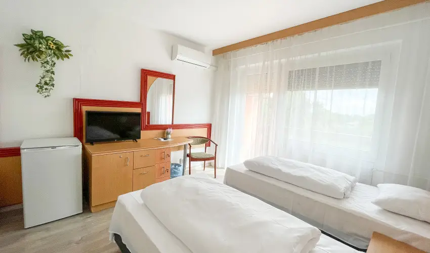 Tisza Sport Hotel Szeged - Nyugdíjas kedvezményes árak reggelis ellátással (1 éjtől)
