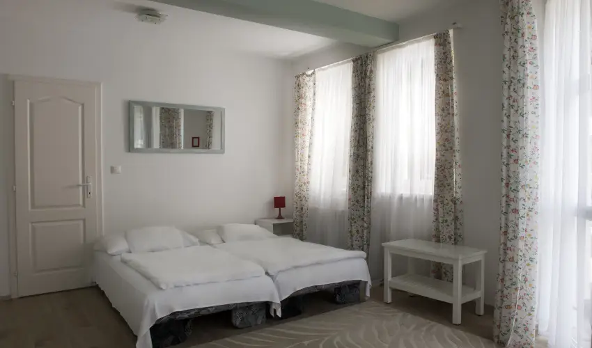 T-Part Panzi & Rendezvnykzpont Kszeg - Legjobb r (min. 2 j)