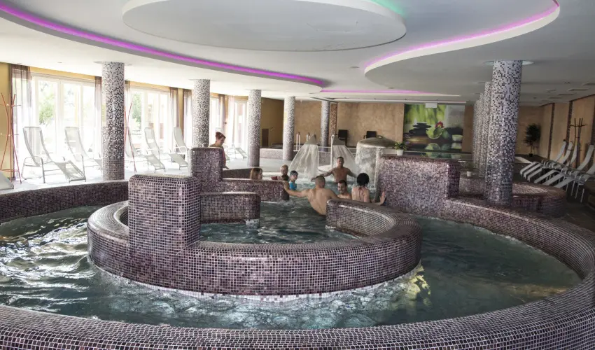 T Wellness Hotel Bnk - Tparti wellness nyr (min. 2 j)