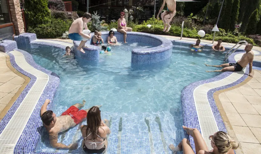 T Wellness Hotel Bnk - Tparti wellness nyr (min. 2 j)