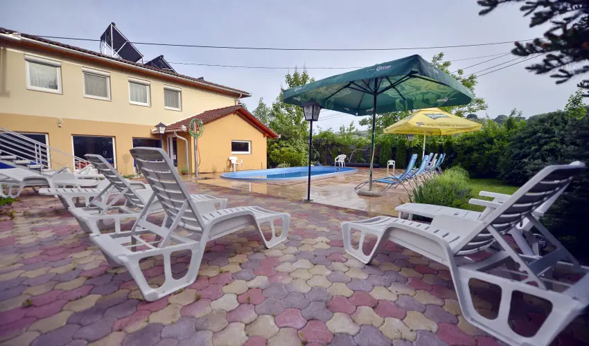 T�kert Fogad� Nagym�nyok - Ny�ri pihen�s (min. 5 �j)