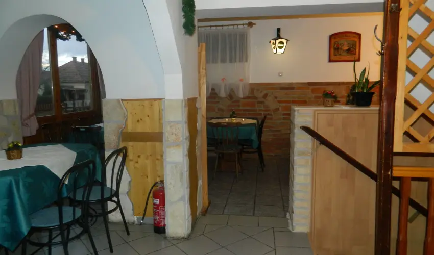 T�kert Fogad� Nagym�nyok - Ny�ri pihen�s (min. 5 �j)