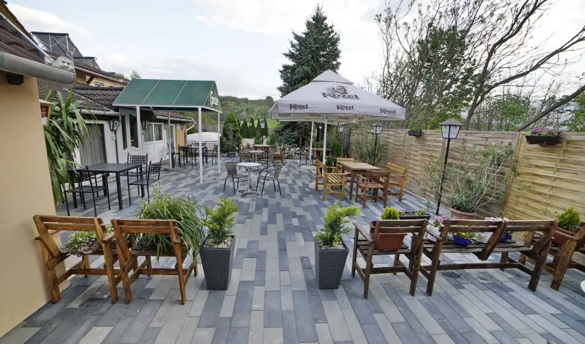 T�kert Fogad� Nagym�nyok - Ny�ri pihen�s (min. 5 �j)