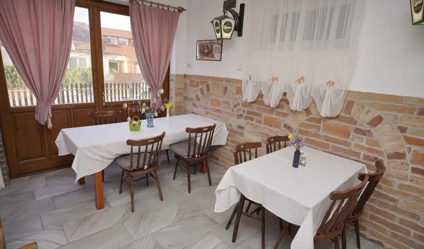 T�kert Fogad� Nagym�nyok - Ny�ri pihen�s (min. 5 �j)