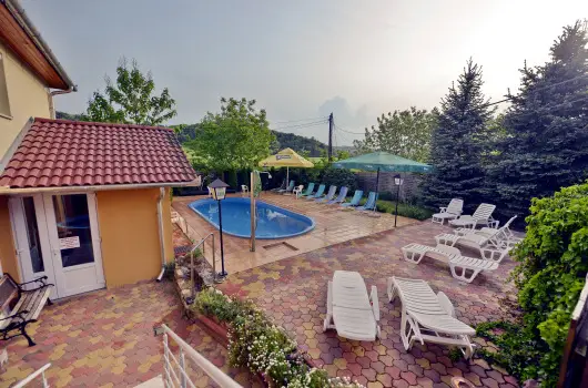 T�kert Fogad� - Ny�ri pihen�s (min. 5 �j)