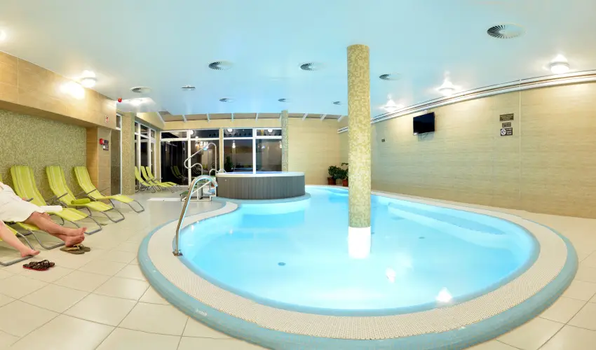 Wellness Hotel Viktória Nagyatád - Tavaszi wellness zsongás fürdőbelépővel (min. 2 éj)