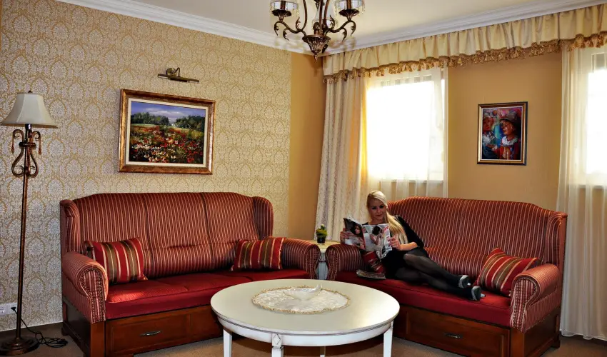 Hotel Villa Classica Ppa - Nyugdjas kedvezmnyes rak reggelis elltssal (1 jtl)