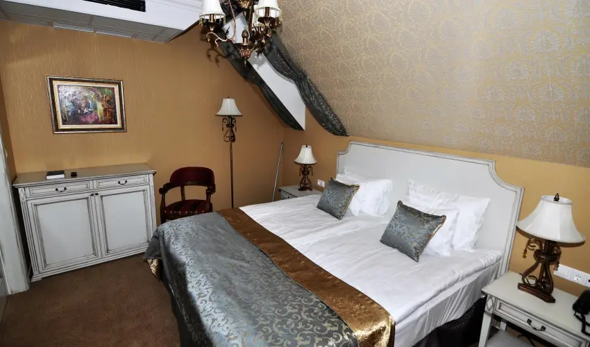 Hotel Villa Classica Ppa - Nyugdjas kedvezmnyes rak reggelis elltssal (1 jtl)