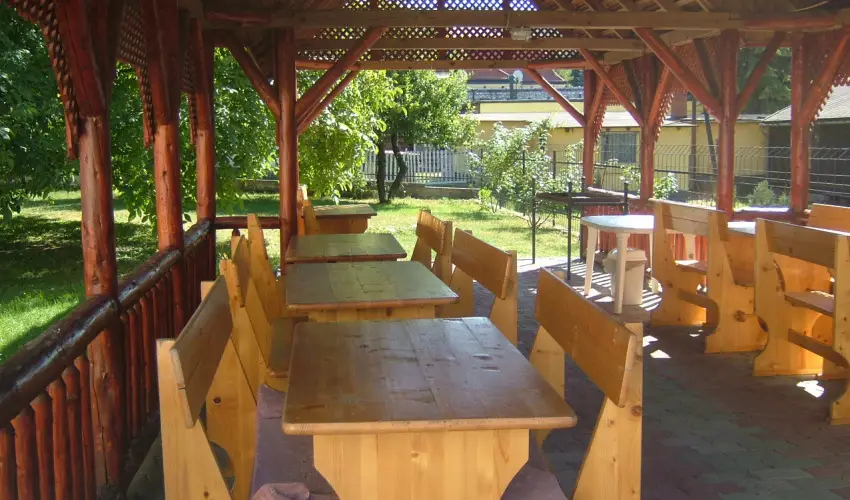 Villa Park Panzió Szilvásvárad - Nyugdíjas kedvezményes árak reggelis ellátással (1 éjtől)