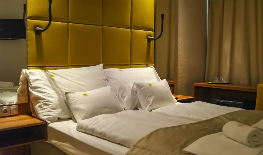 Vil�gos Hotel Balatonvil�gos - El�foglal�si akci� 4 �jt�l