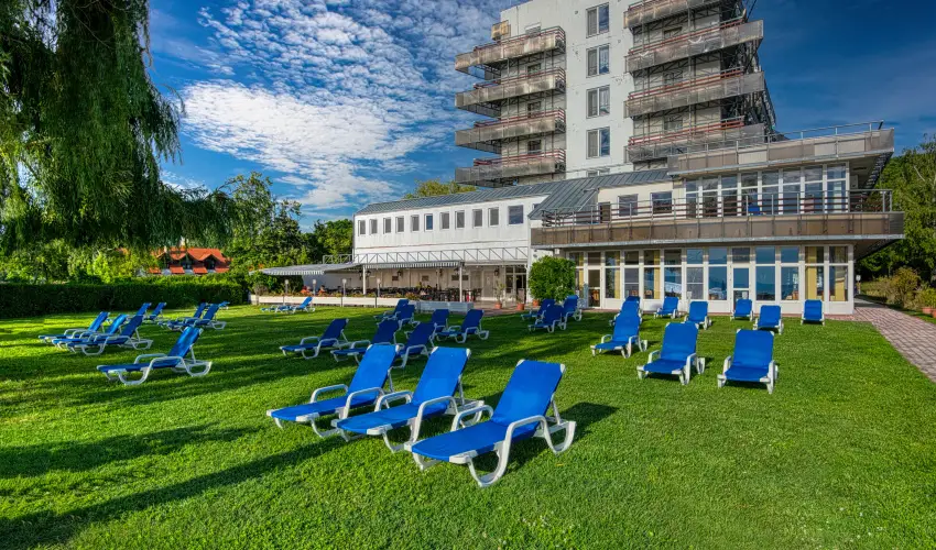 Vil�gos Hotel Balatonvil�gos - El�foglal�si akci� 4 �jt�l