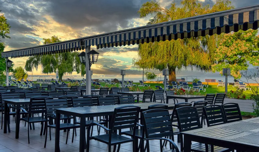 Vil�gos Hotel Balatonvil�gos - El�foglal�si akci� 4 �jt�l