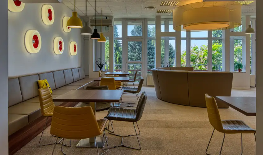 Vil�gos Hotel Balatonvil�gos - El�foglal�si akci� 4 �jt�l