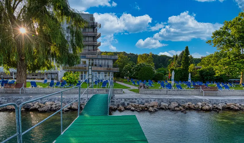 Vil�gos Hotel Balatonvil�gos - El�foglal�si akci� 4 �jt�l