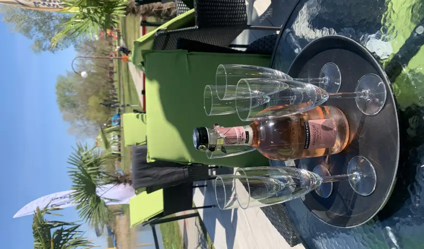 Waterfront Lodge Dunapataj - Nyugdjas kedvezmnyes rak reggelis elltssal (1 jtl)