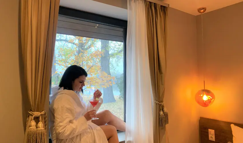 Waterfront Lodge Dunapataj - Nyugdjas kedvezmnyes rak reggelis elltssal (1 jtl)