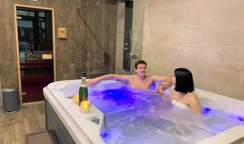 Waterfront Lodge Dunapataj - Nyugdjas kedvezmnyes rak reggelis elltssal (1 jtl)