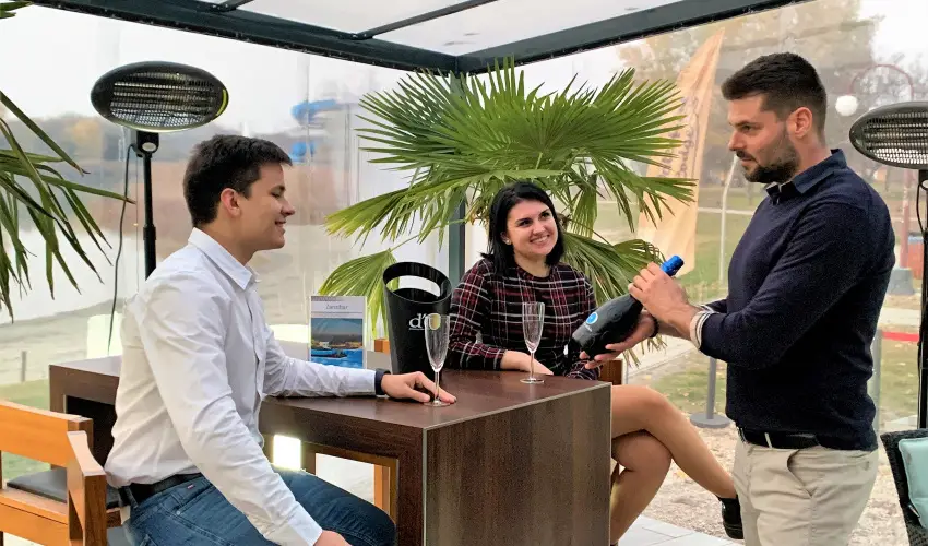 Waterfront Lodge Dunapataj - Nyugdjas kedvezmnyes rak reggelis elltssal (1 jtl)