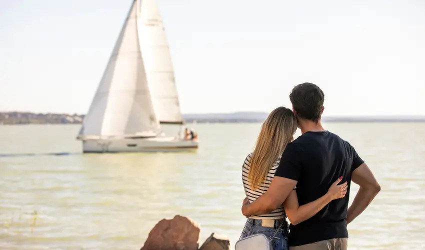 Tihany Yacht Club Tihany - Kedvezm�nyes �r f�lpanzi�val (1 �jt�l)