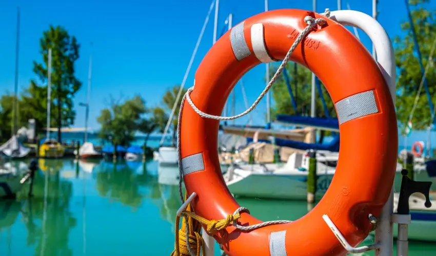 Tihany Yacht Club Tihany - Kedvezm�nyes �r f�lpanzi�val (1 �jt�l)