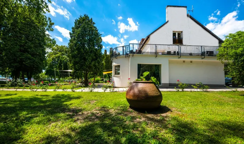 Tihany Yacht Club Tihany - Kedvezm�nyes �r f�lpanzi�val (1 �jt�l)