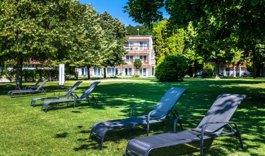 Tihany Yacht Club Tihany - Kedvezm�nyes �r f�lpanzi�val (1 �jt�l)