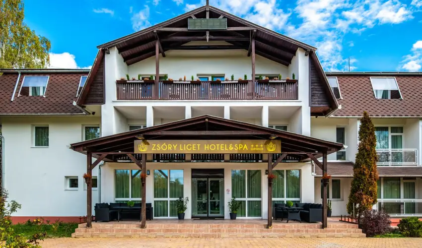 Zs�ry Liget Hotel & Spa Mez�k�vesd - Kedvezm�nyes aj�nlat (min. 2 �j)
